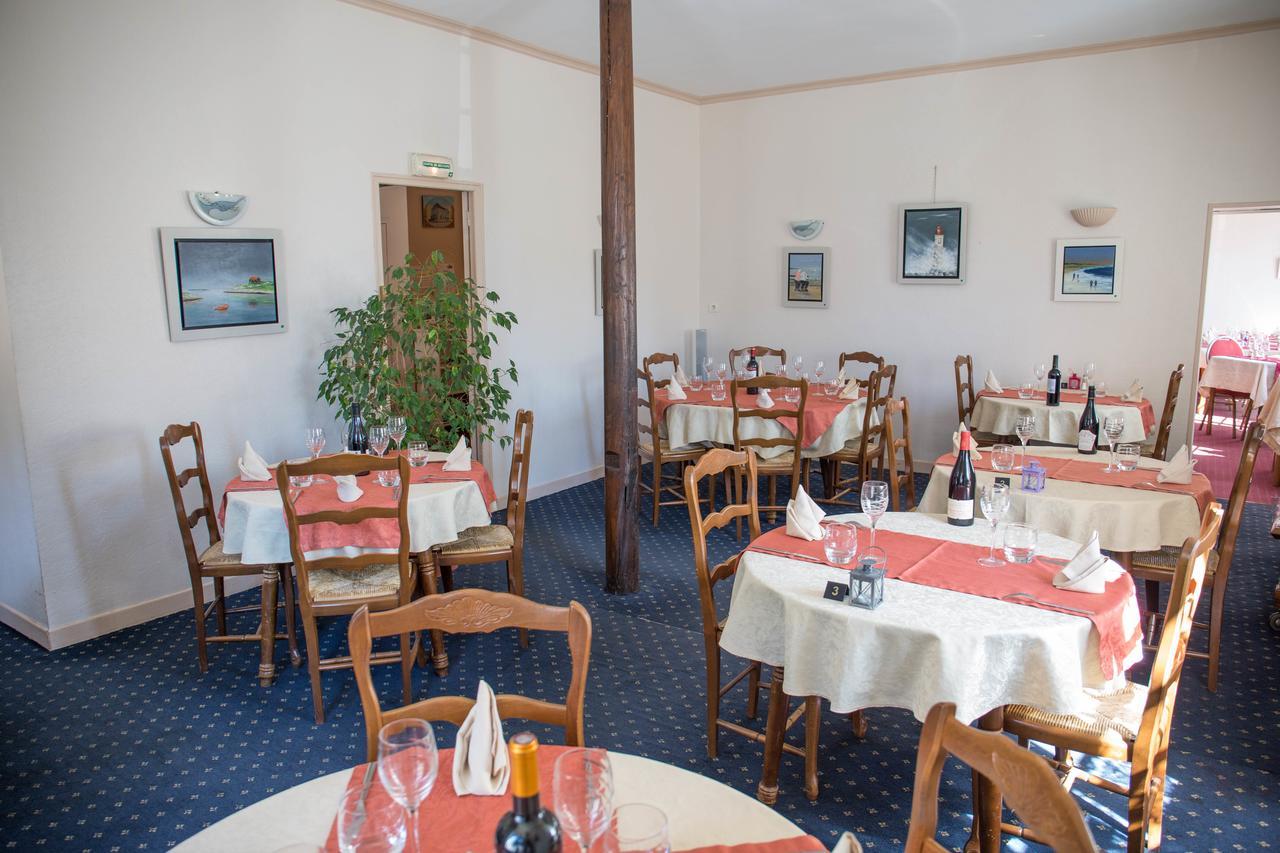 Le Sauvage Hotel Château-Renard Kültér fotó